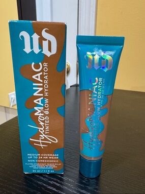 Urban Decay Hydromaniac Tinted Glow Hydrator - shade 61 medium dark